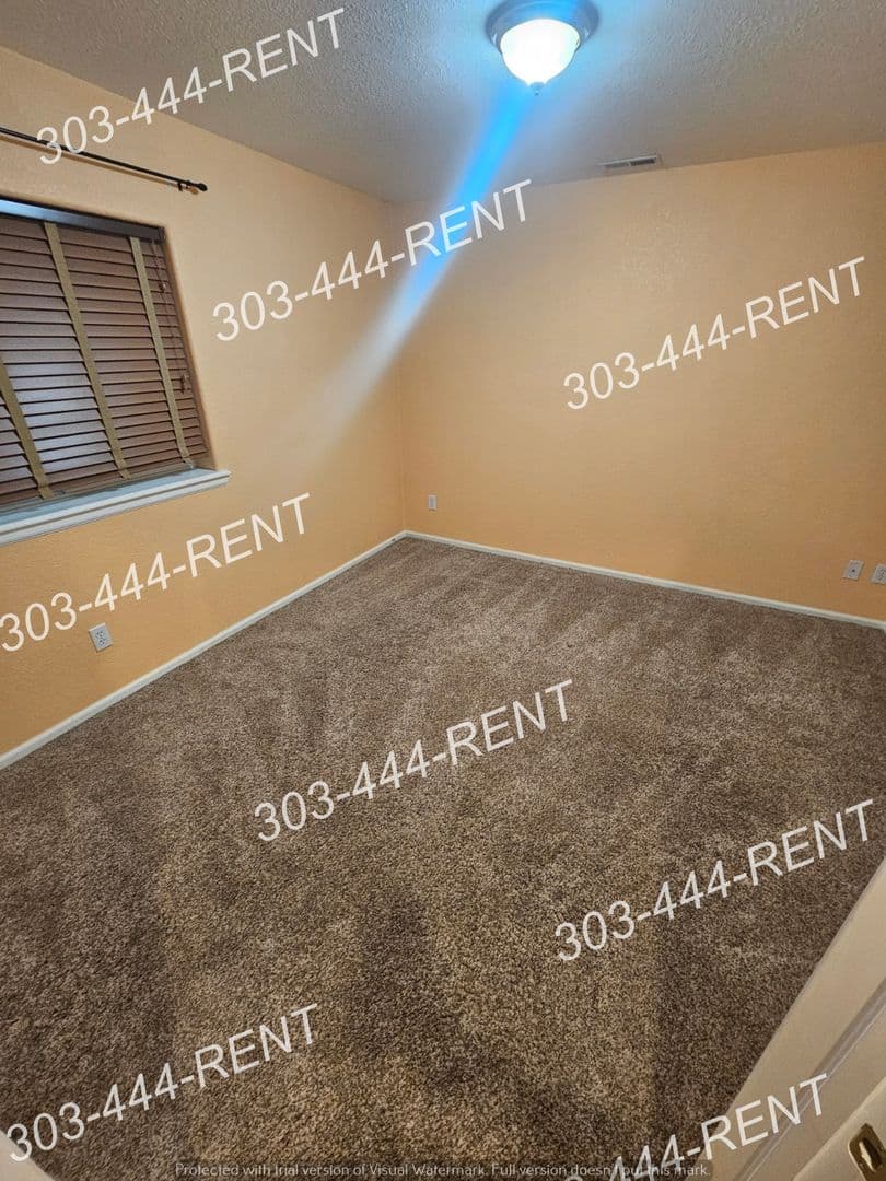 Thornton House: 4845 E 117th Avenue