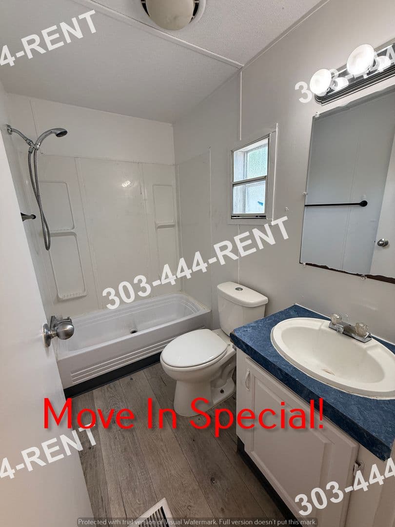 Thornton House: 8440 Adams Way