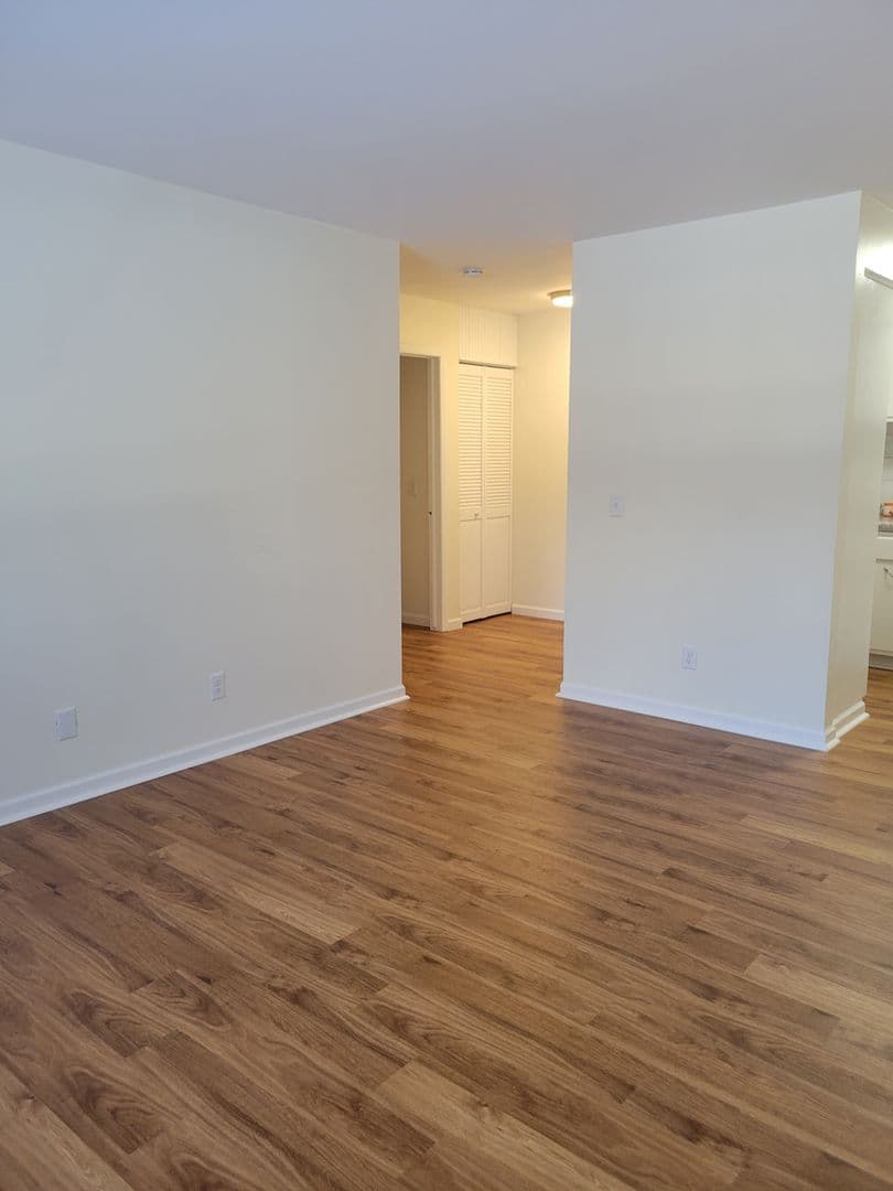 Fond du Lac Apartment: 137 E. Division St