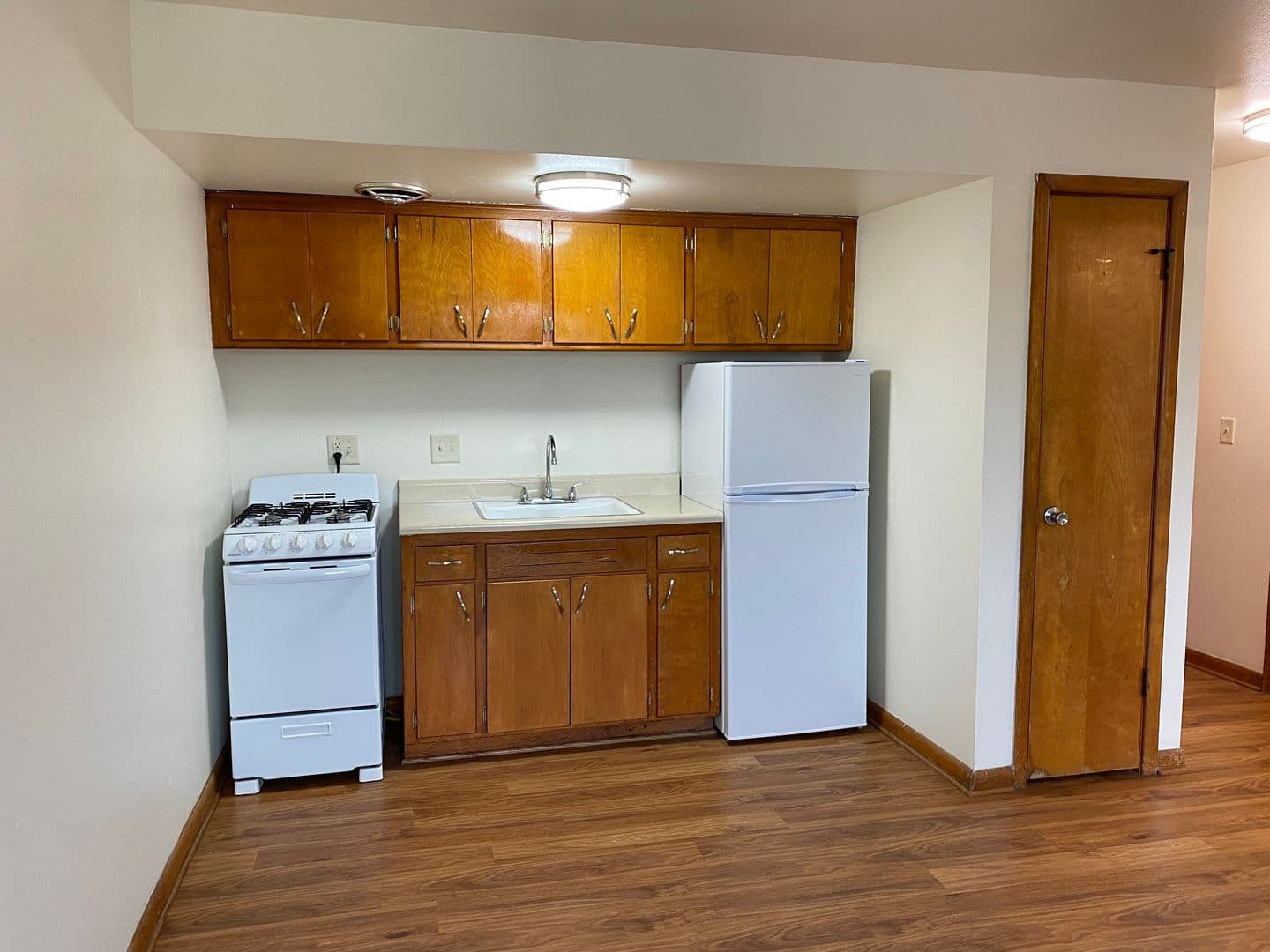 St. Francis Apartment: 2738 E. Bolivar Ave