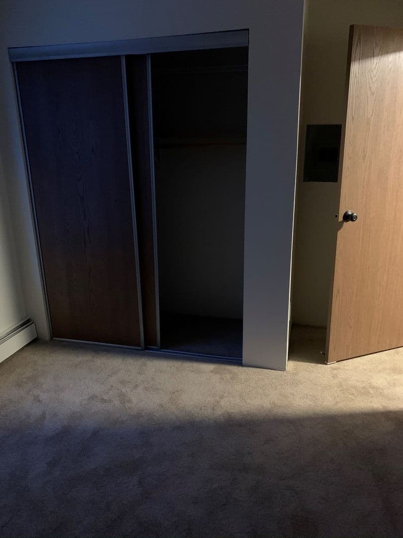 Appleton Apartment: 409 Valley Rd