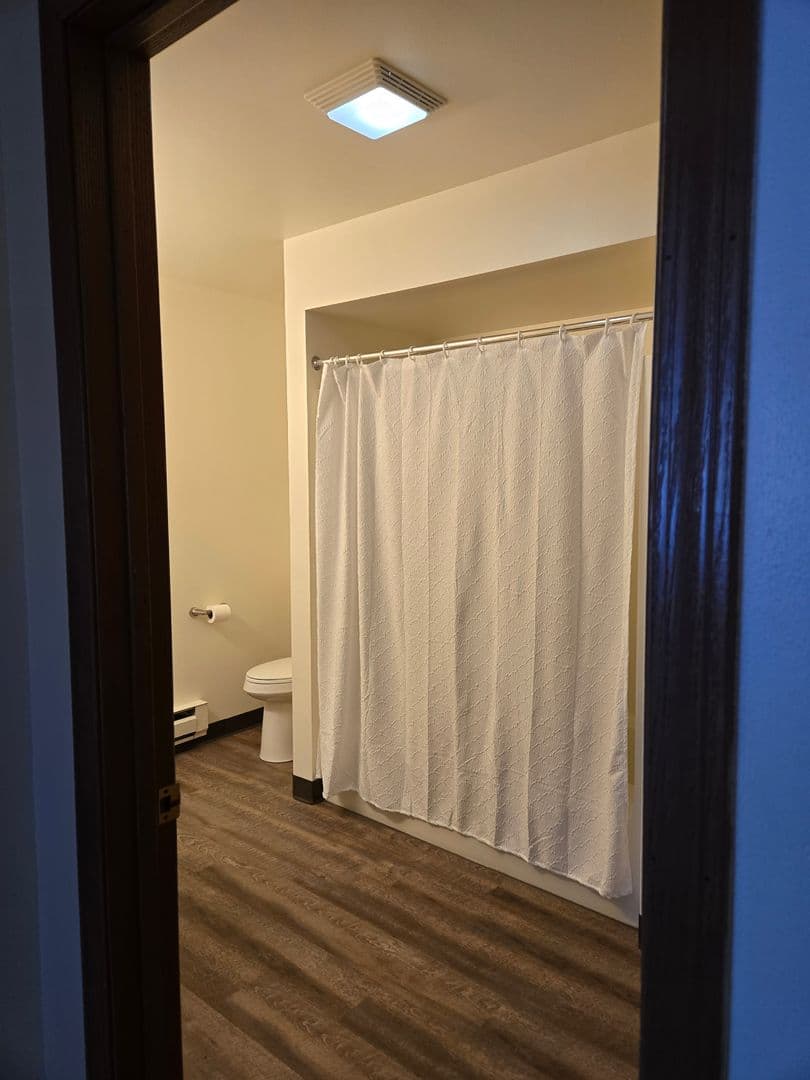 Fox Lake Apartment: 215 Weed St