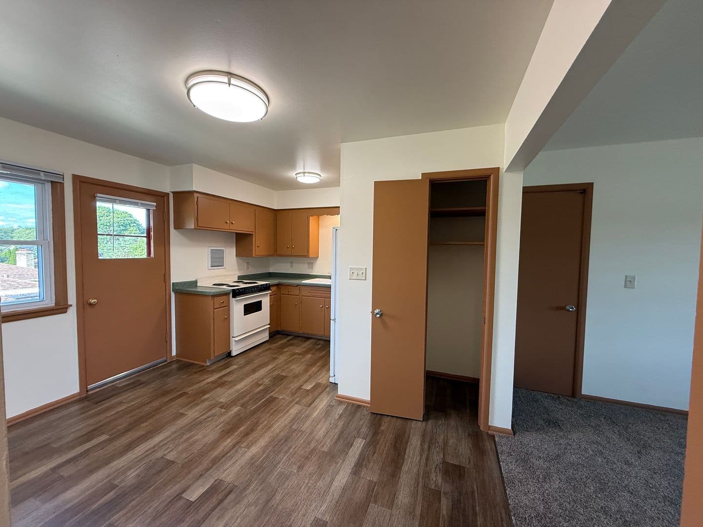 Wauwatosa Apartment: 11934 W North Ave