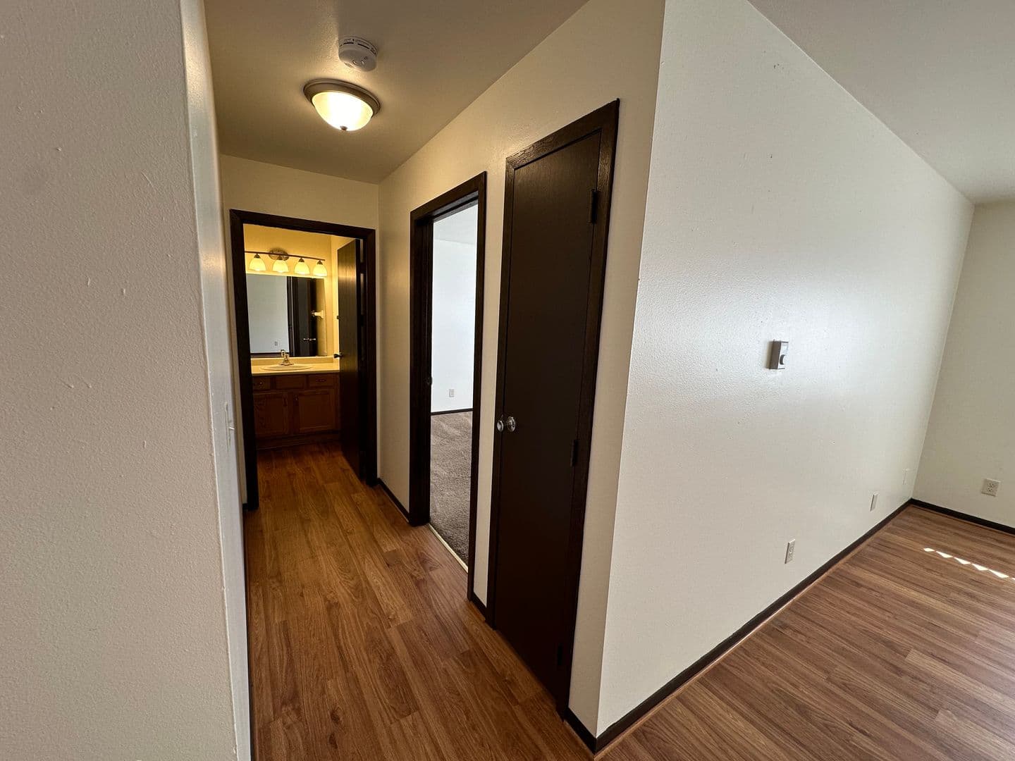 West Bend Apartment: 841-843 Eastern Ave.