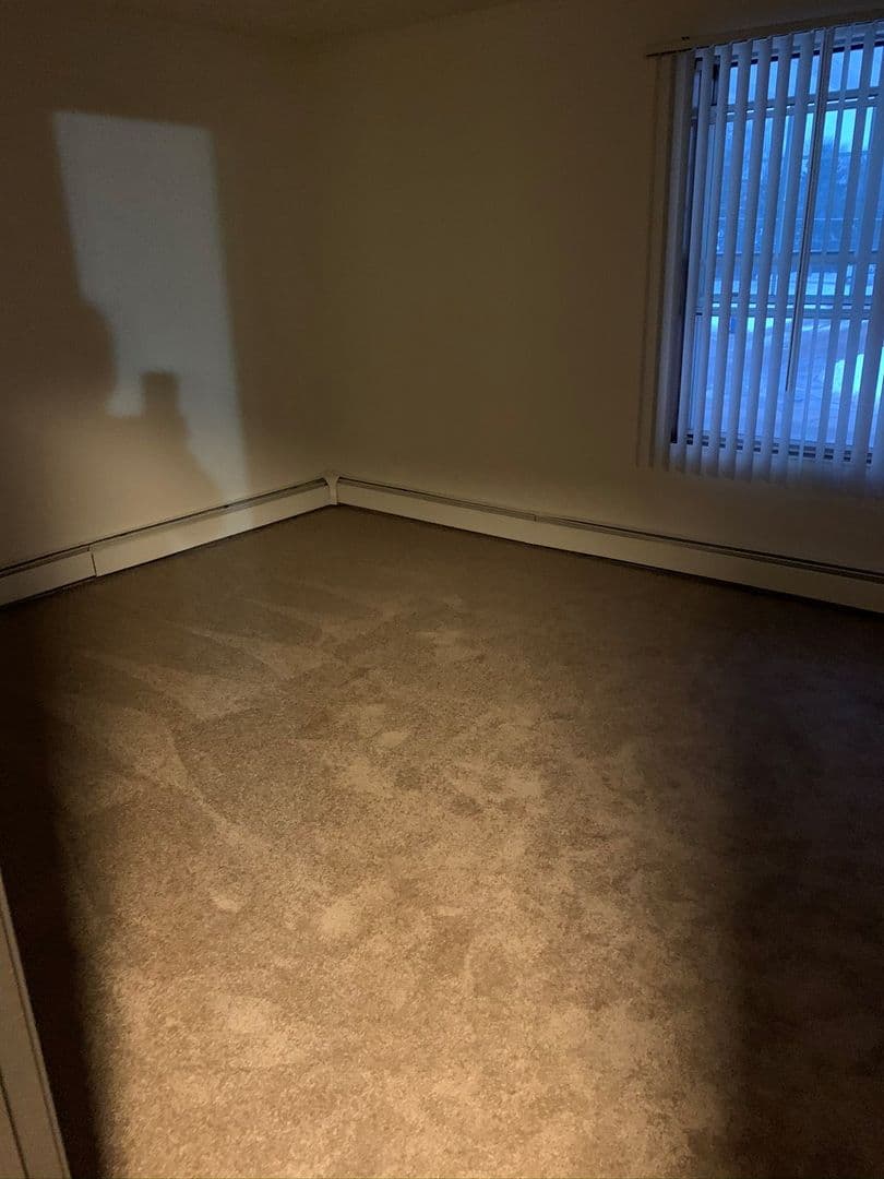Appleton Apartment: 409 Valley Rd