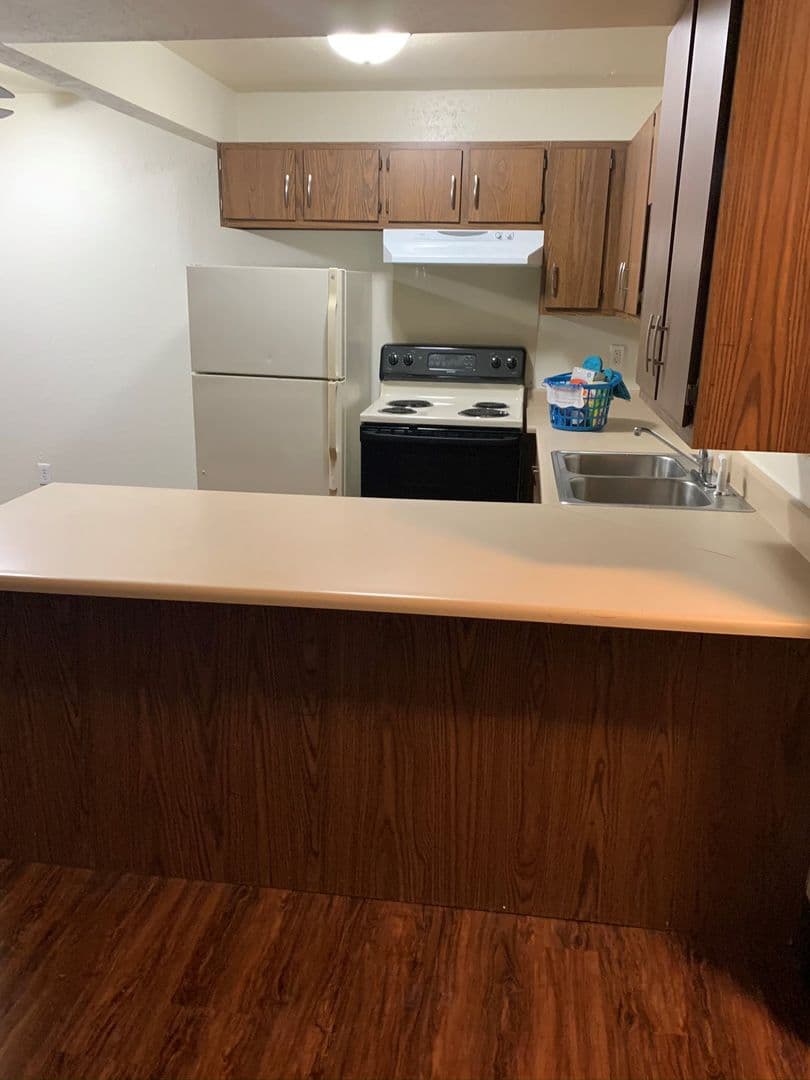 Appleton Apartment: 409 Valley Rd