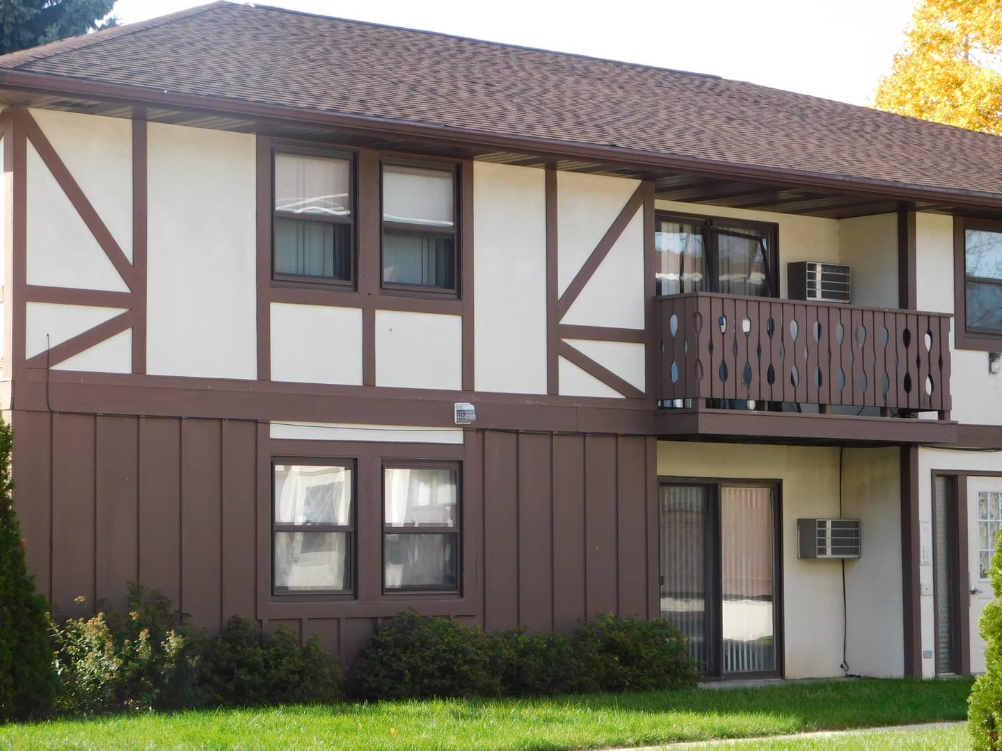 Sheboygan Apartment: 3430-3432-3434 S. 12th St.