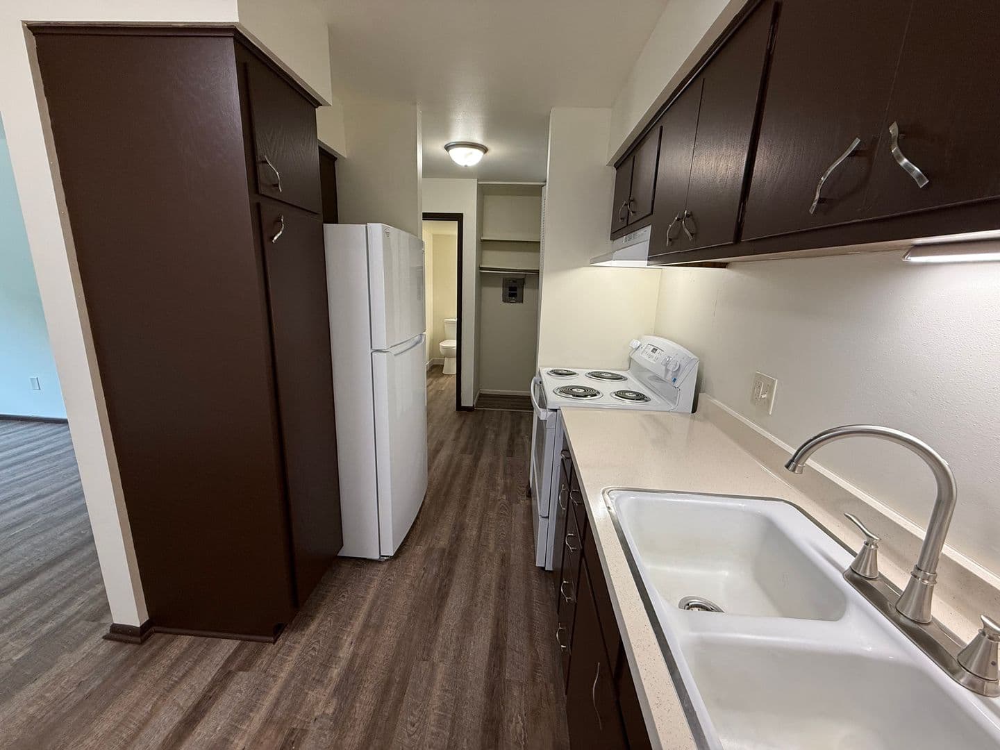 Saukville Apartment: 150 E. Dekora St.