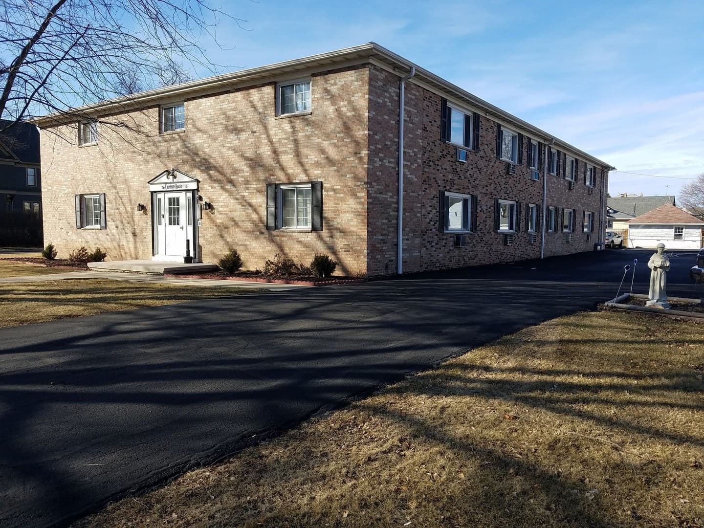 Fond du Lac Apartment: 137 E. Division St