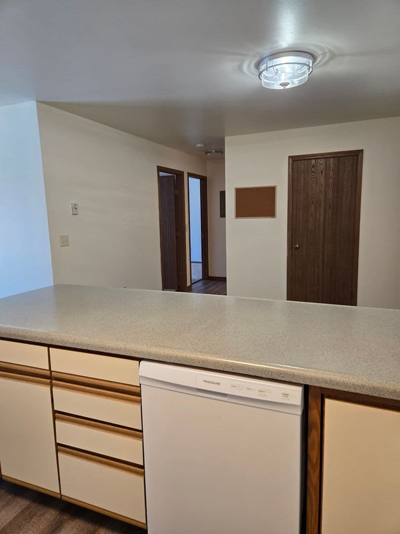 Fox Lake Apartment: 215 Weed St