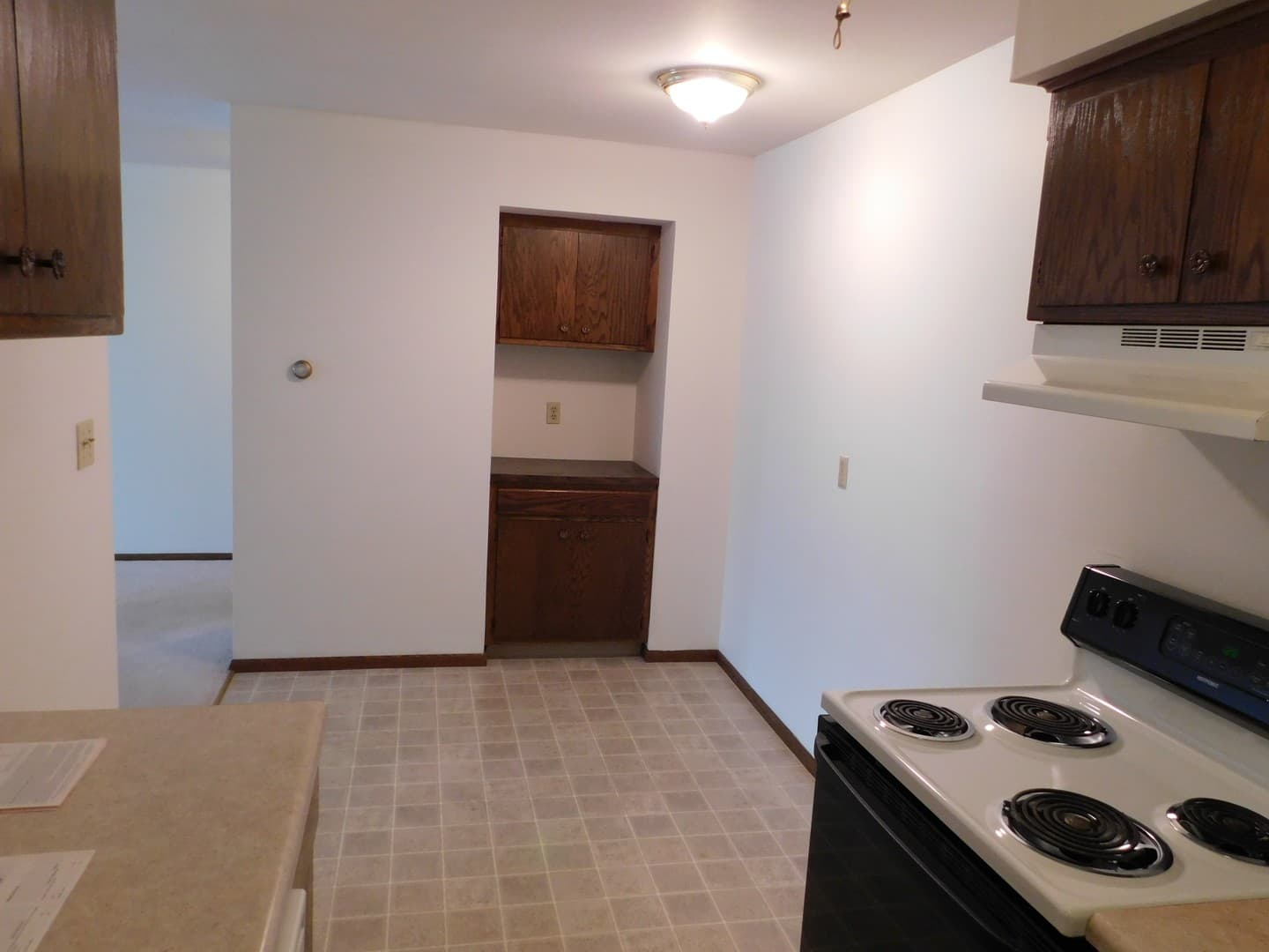 Manitowoc Apartment: 1901 Waldo Blvd