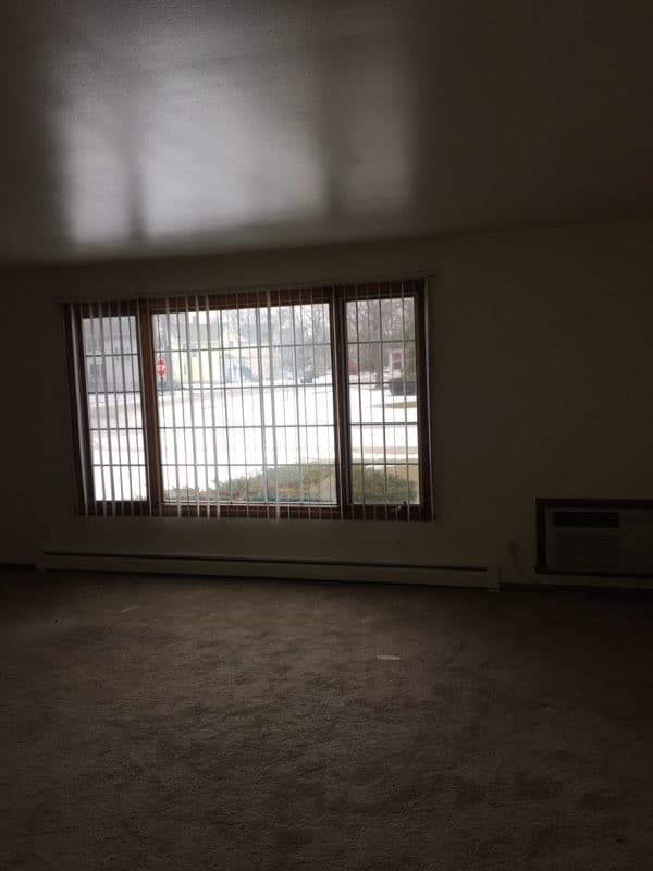 Neenah Apartment: 311 Adams St.