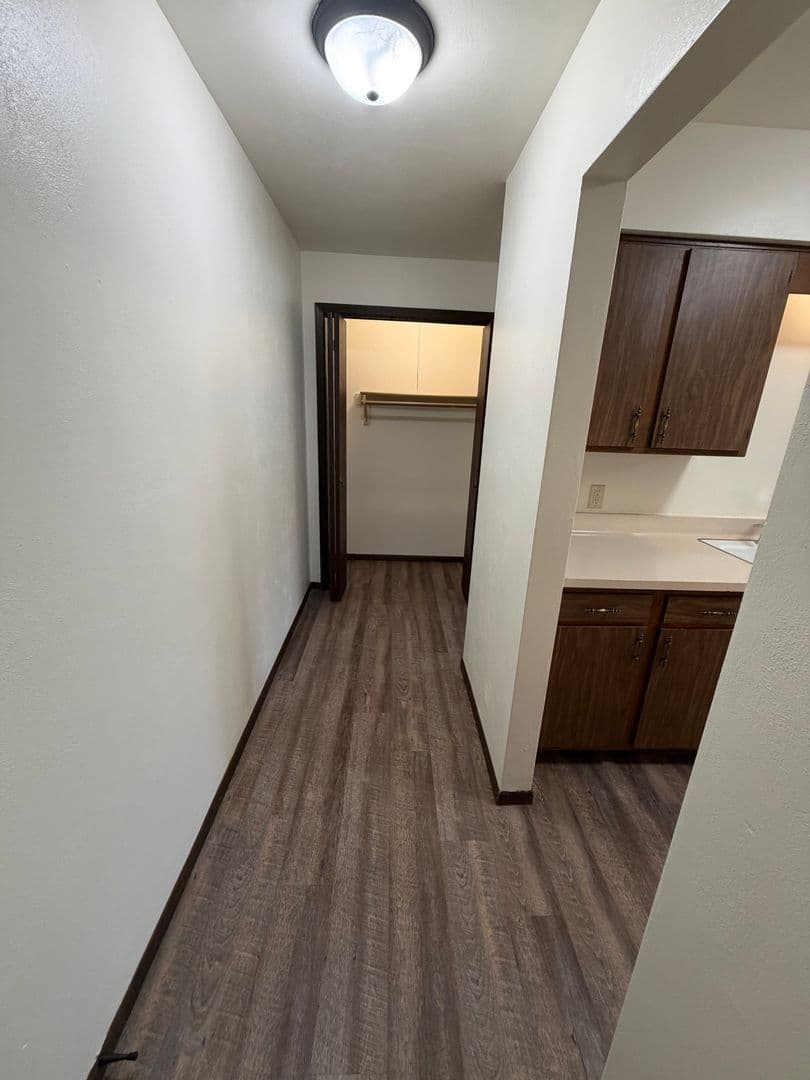 Rosendale Apartment: 102 E. Wisconsin St