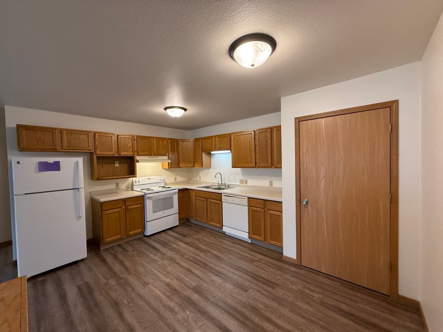 Slinger Apartment: 313 & 323 James St