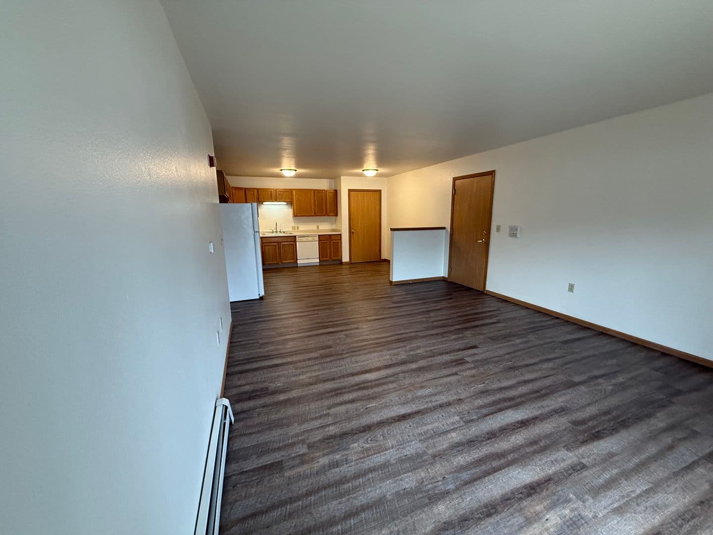 Slinger Apartment: 313 & 323 James St