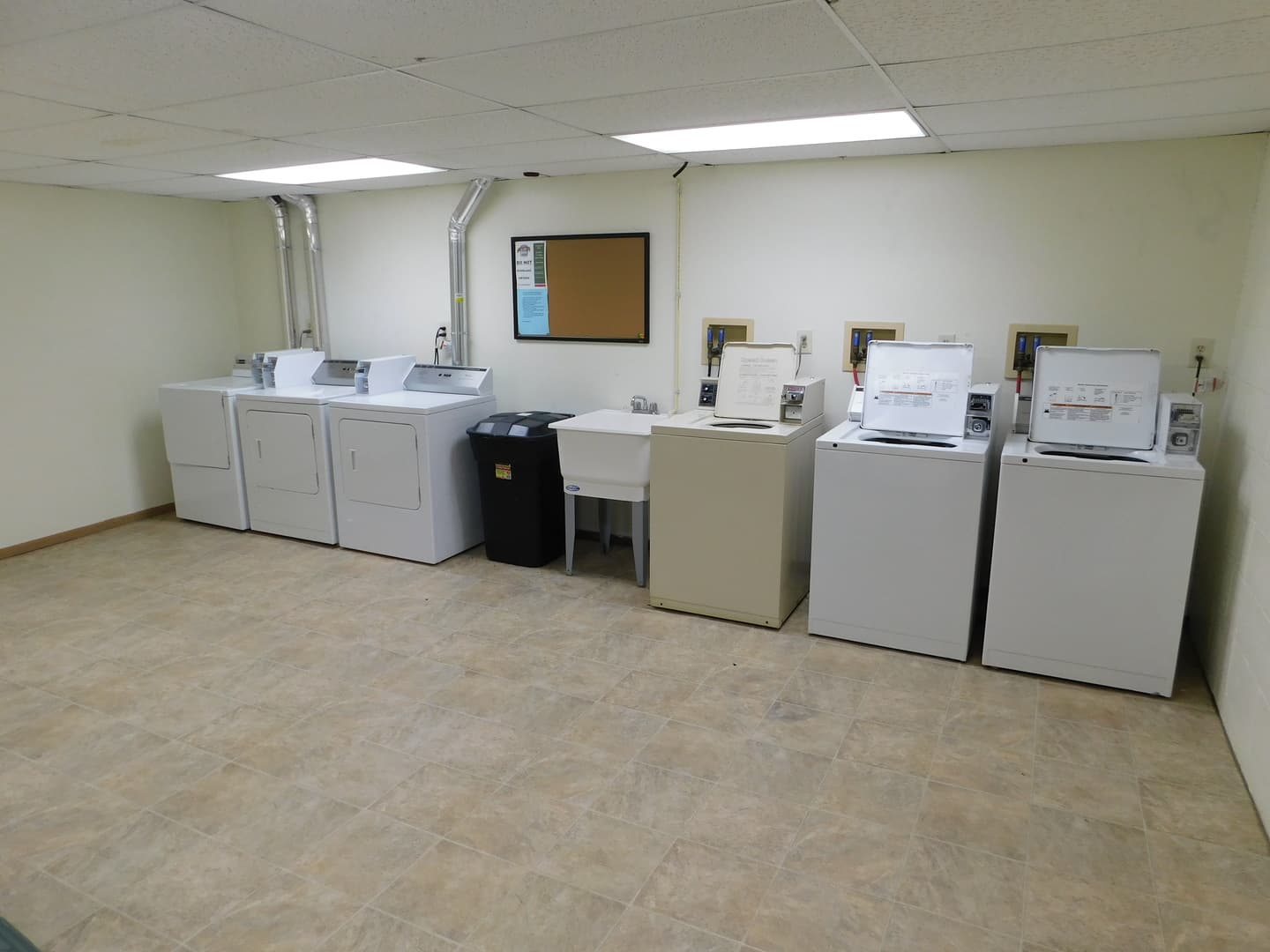 West Bend Apartment: 209-215 Roosevelt Drive