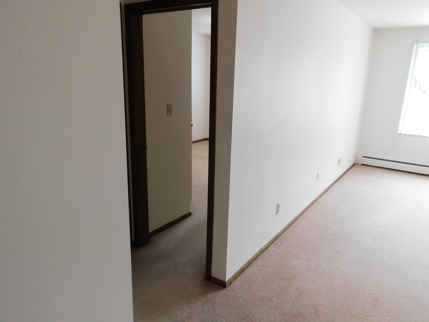 Manitowoc Apartment: 1901 Waldo Blvd