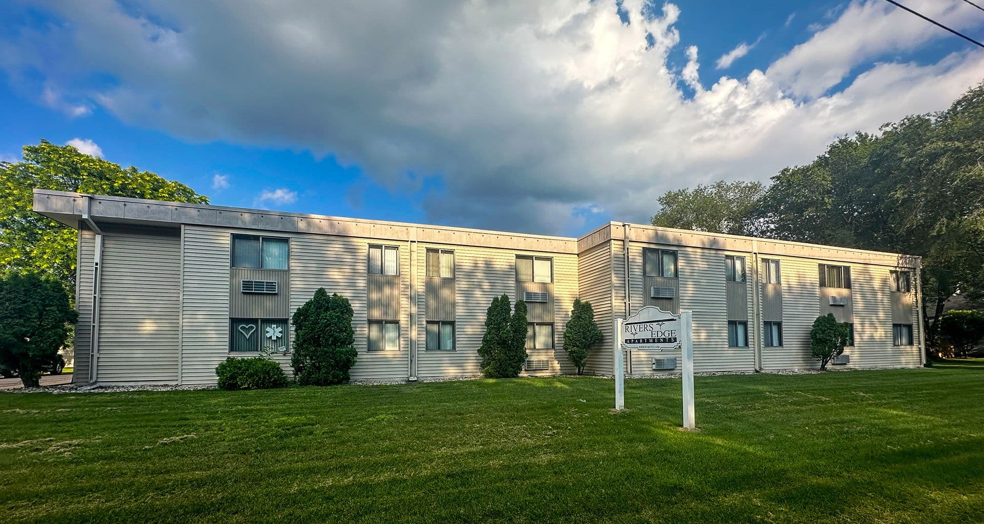 Wisconsin Rapids Apartment: 1931 1st St. South / 220 Miller Ave