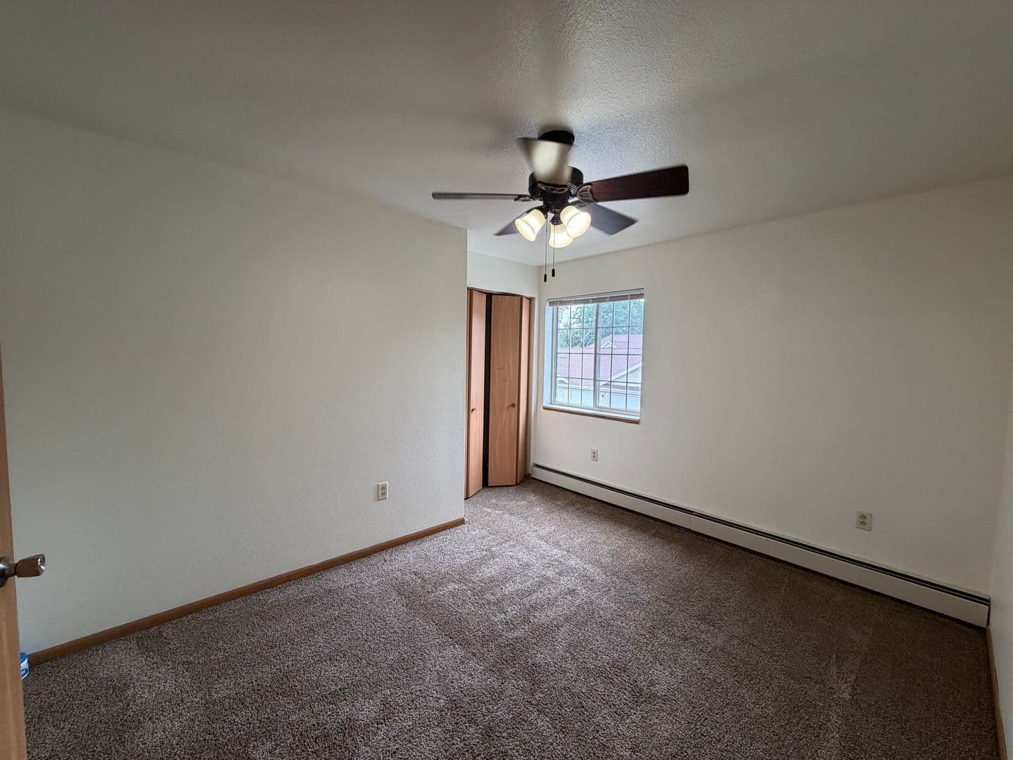 Slinger Apartment: 313 & 323 James St