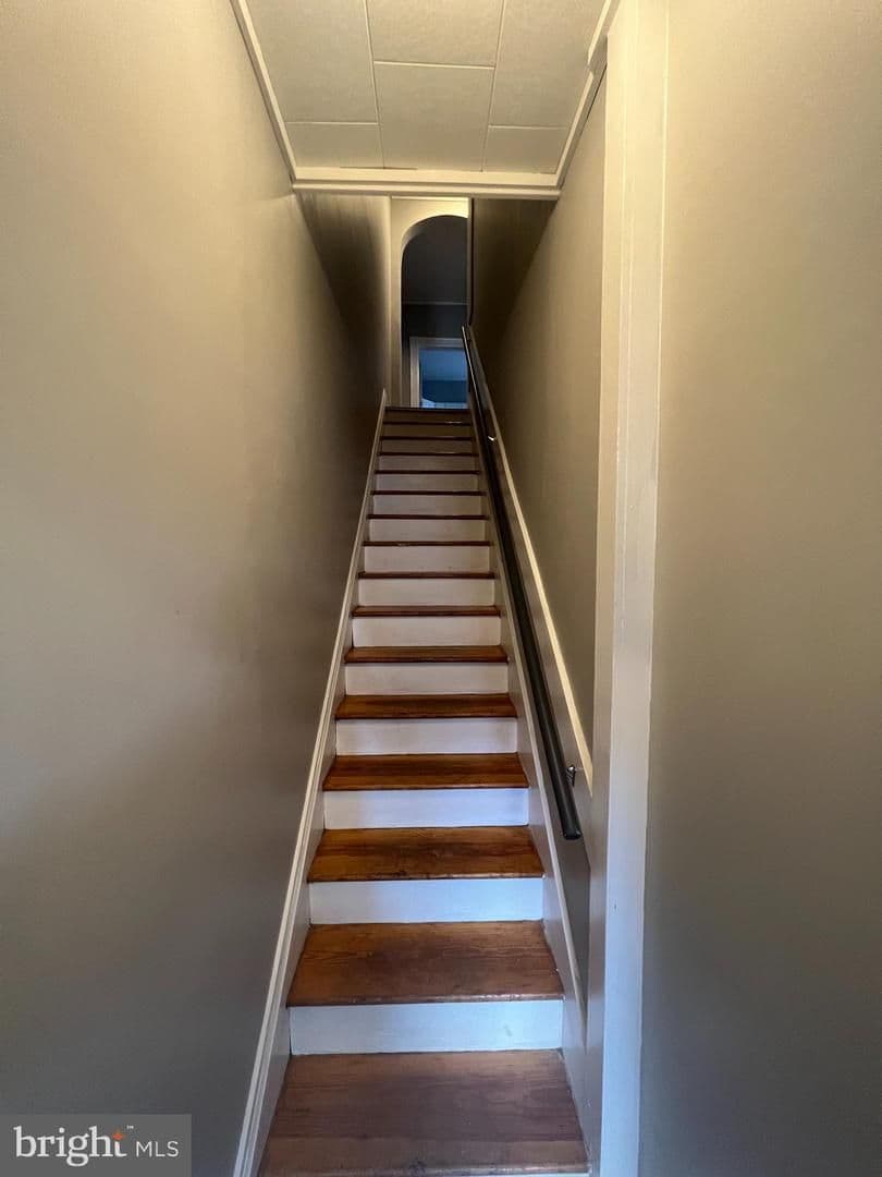Lancaster Apartment: 337 W Lemon