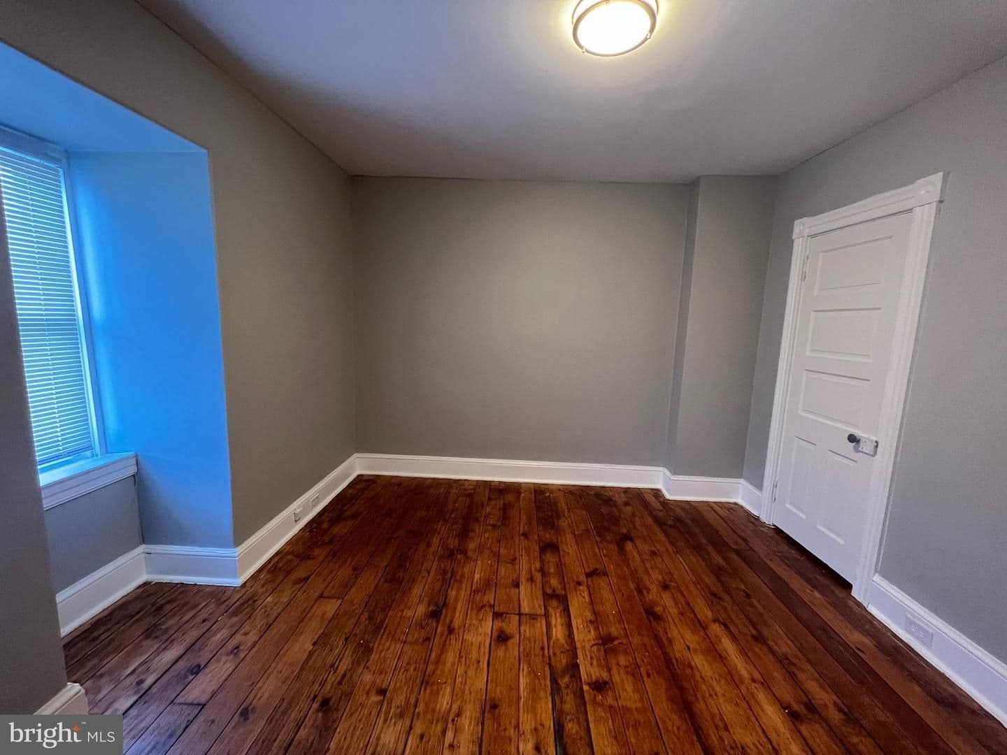 Lancaster Apartment: 337 W Lemon