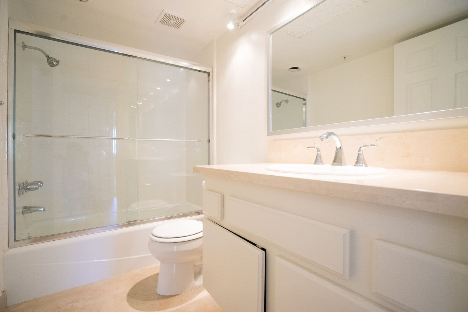 LOS ANGELES Apartment: 1508 VETERAN AVE.