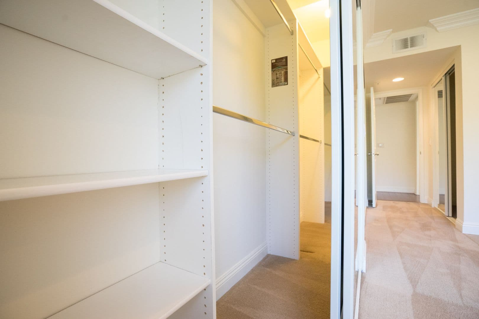 LOS ANGELES Apartment: 1508 VETERAN AVE.