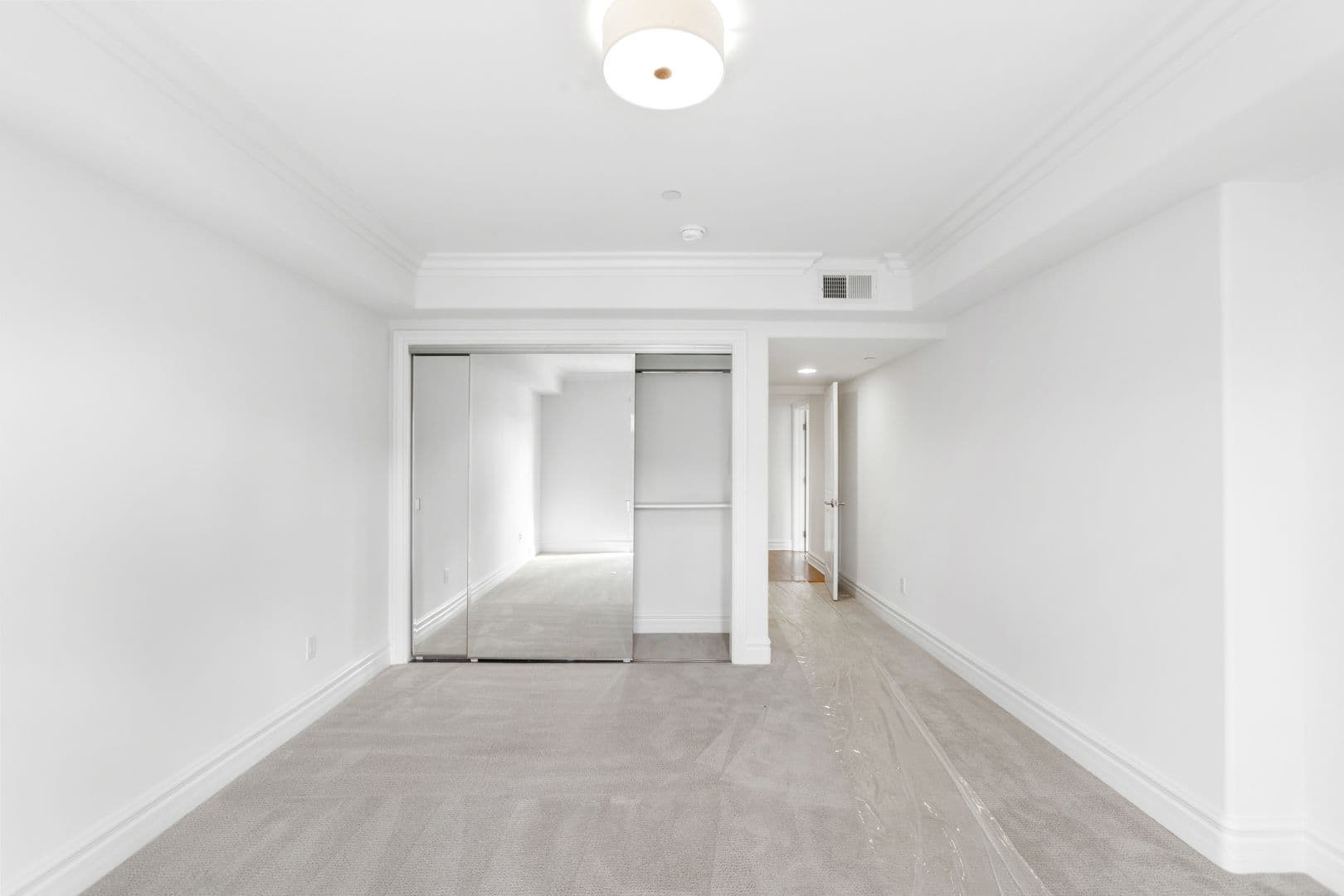 LOS ANGELES Apartment: 8610 CHALMERS DRIVE