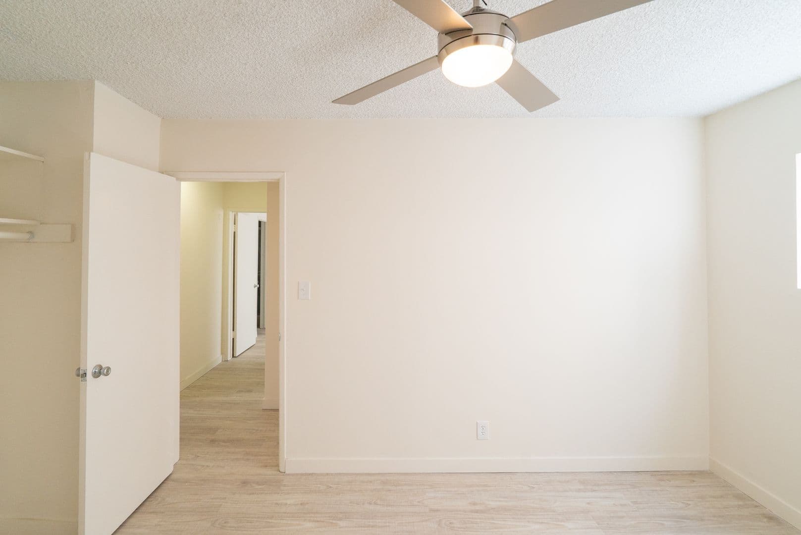 WEST HOLLYWOOD Apartment: 7548 HAMPTON AVE.