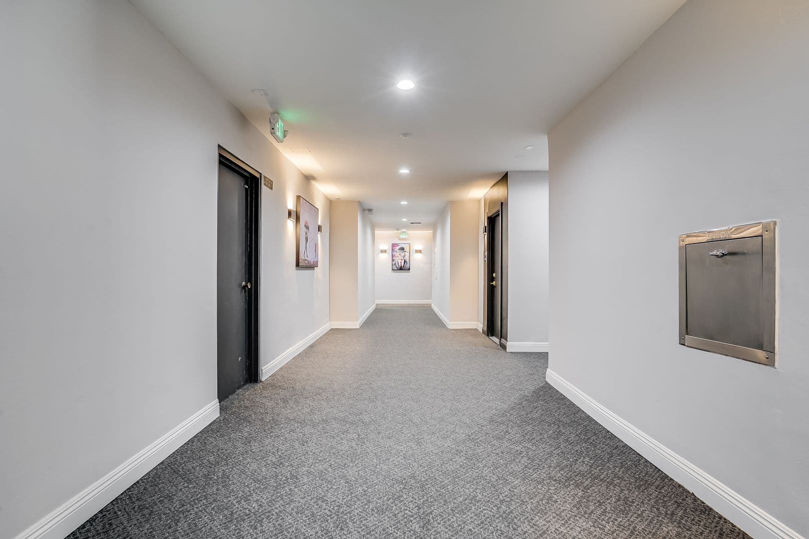 LOS ANGELES Apartment: 1470 S. REXFORD DRIVE