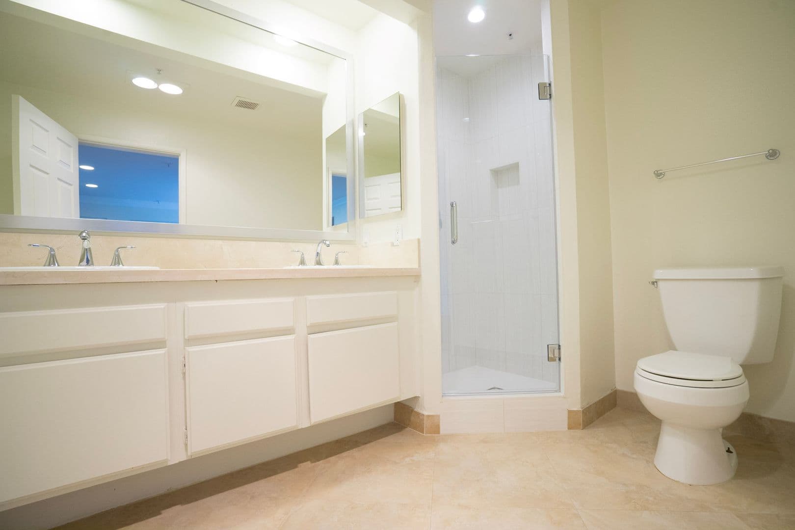 LOS ANGELES Apartment: 1508 VETERAN AVE.
