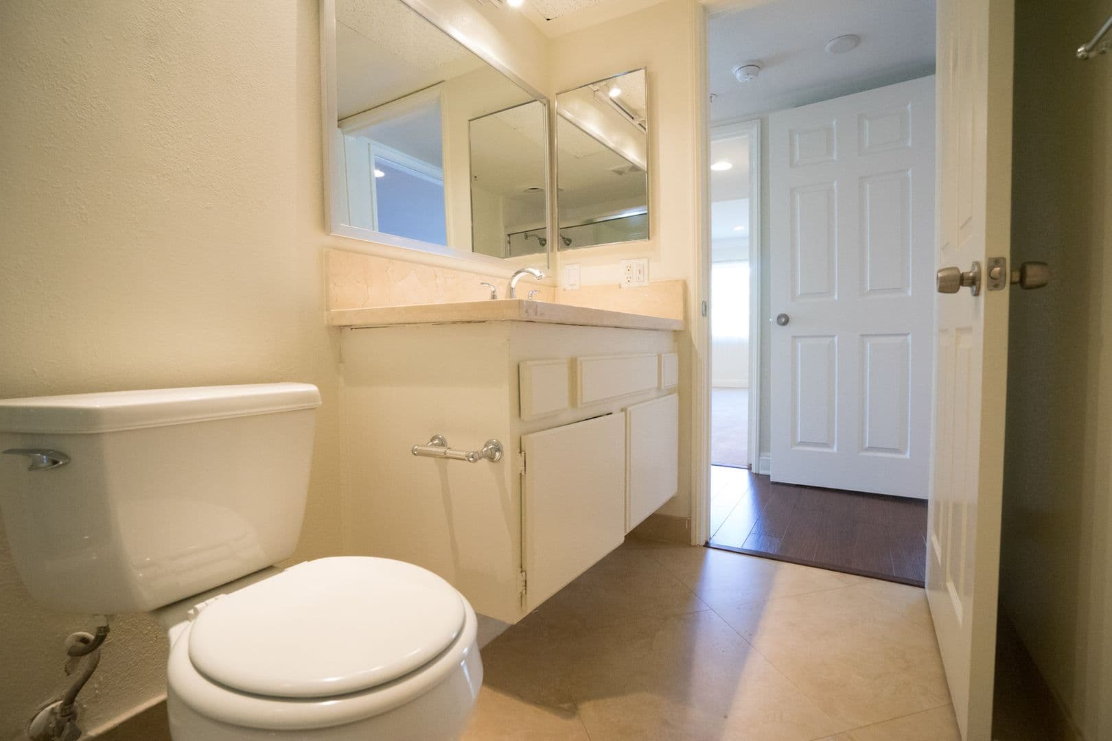 LOS ANGELES Apartment: 1508 VETERAN AVE.