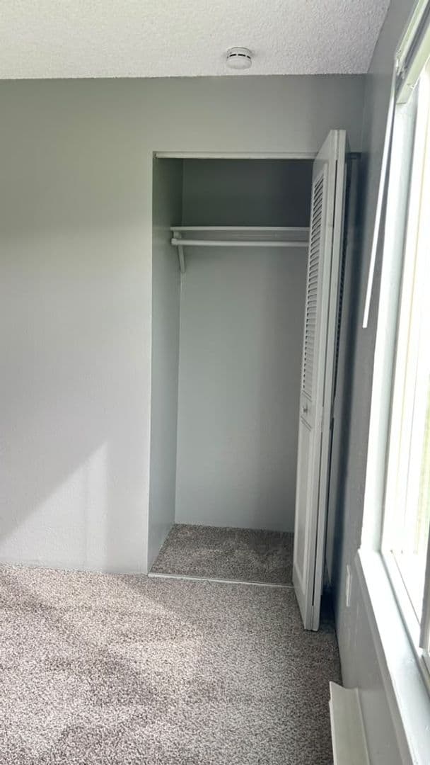 Kennewick Apartment: 505 S. Olympia St