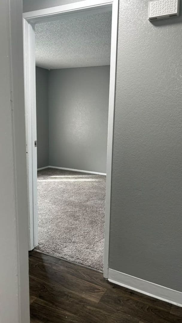 Kennewick Apartment: 1107 West 5th Avenue