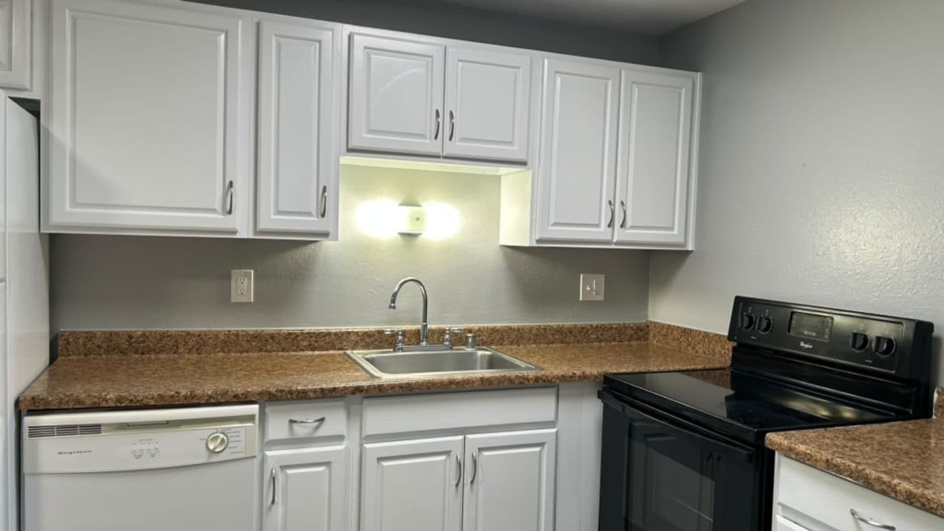 Kennewick Apartment: 505 S. Olympia St