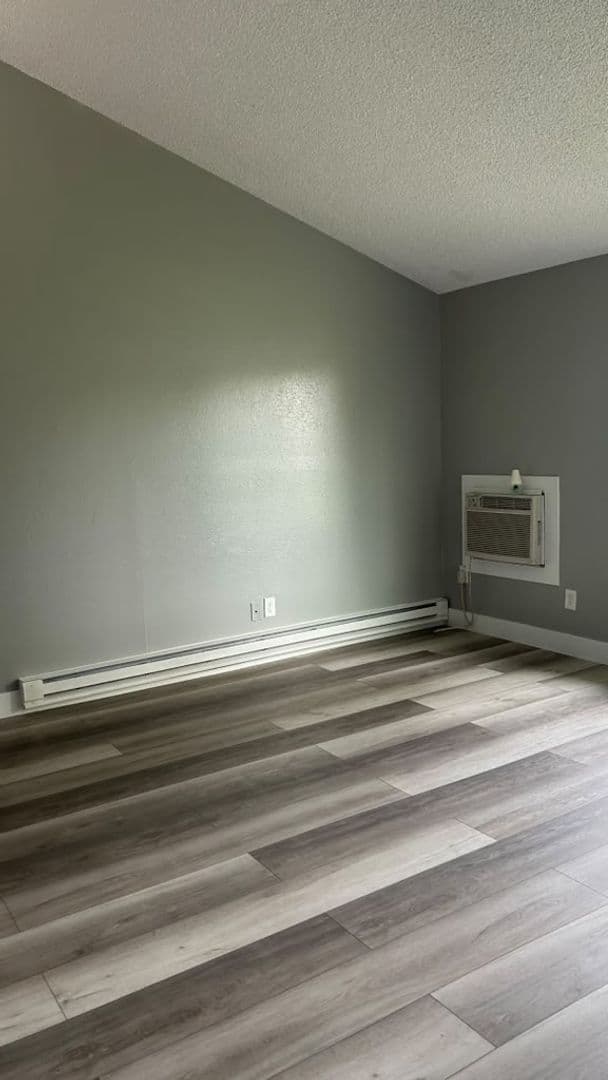 Kennewick Apartment: 505 S. Olympia St