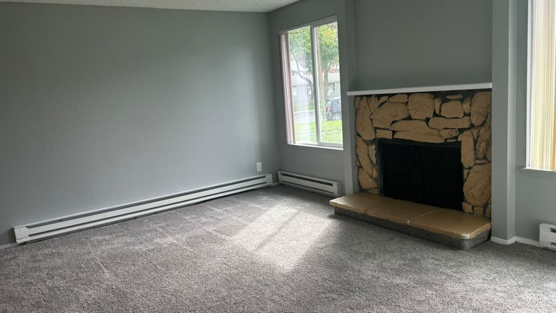 Kennewick Apartment: 1107 West 5th Avenue