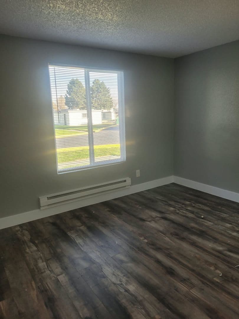 Kennewick Apartment: 505 S. Olympia St