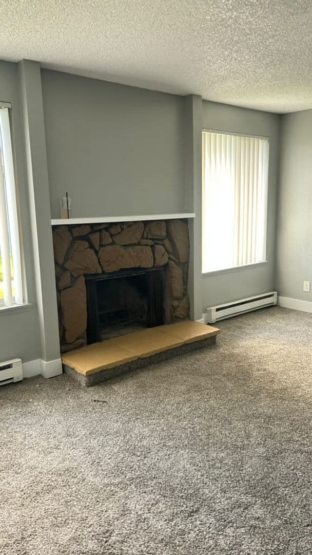 Kennewick Apartment: 1107 West 5th Avenue