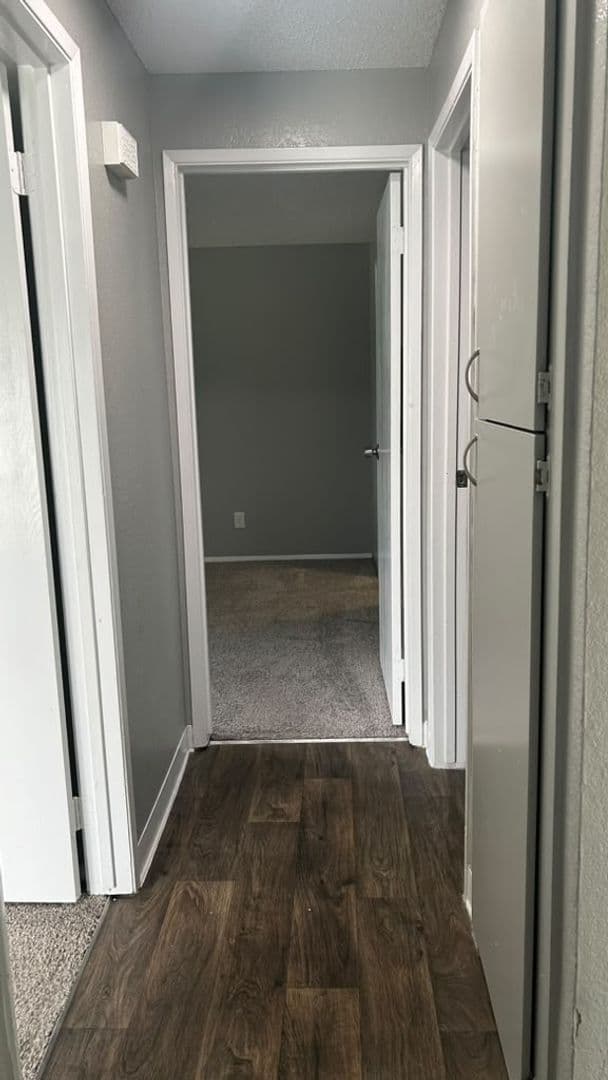 Kennewick Apartment: 1107 West 5th Avenue