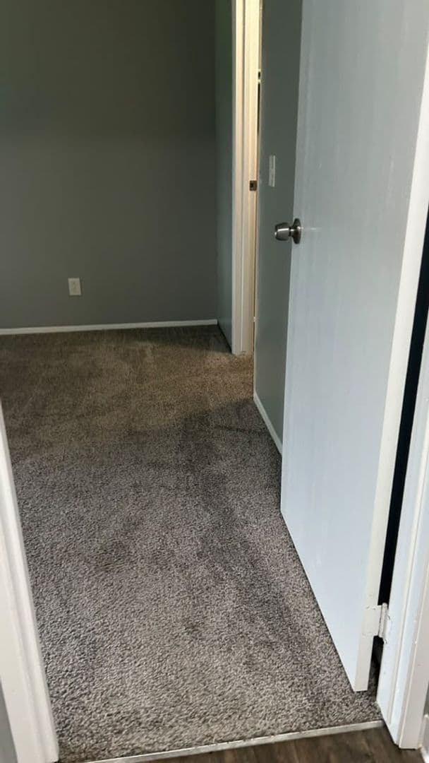 Kennewick Apartment: 1107 West 5th Avenue