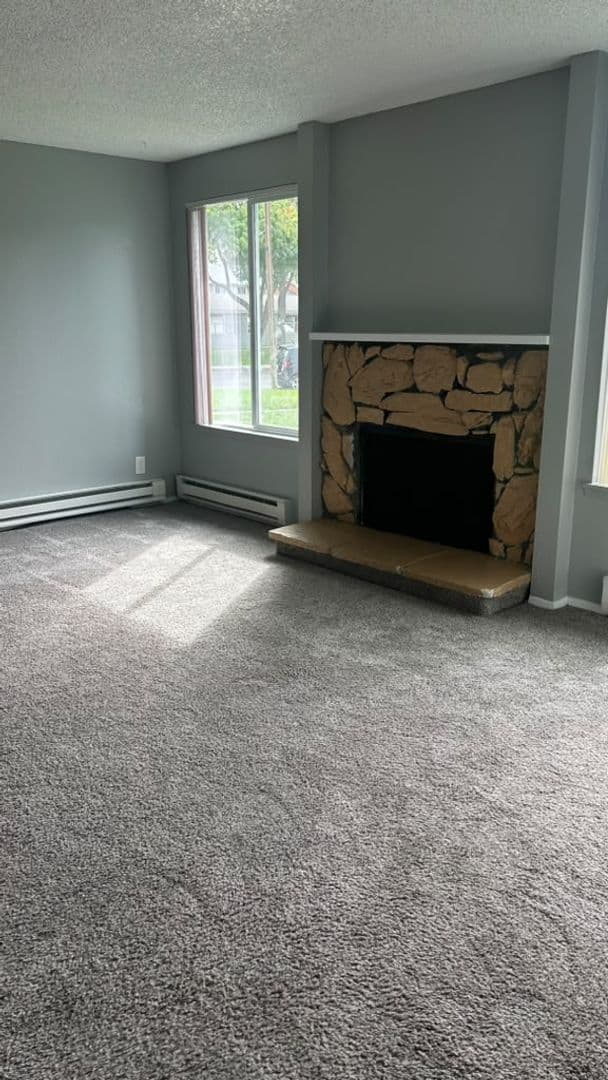 Kennewick Apartment: 1107 West 5th Avenue