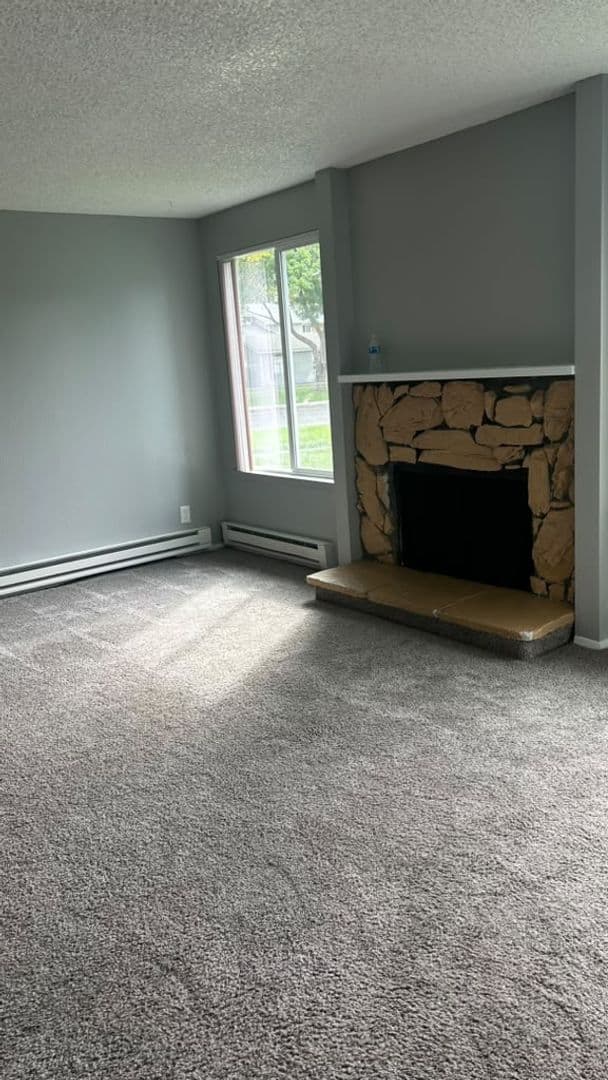 Kennewick Apartment: 1107 West 5th Avenue