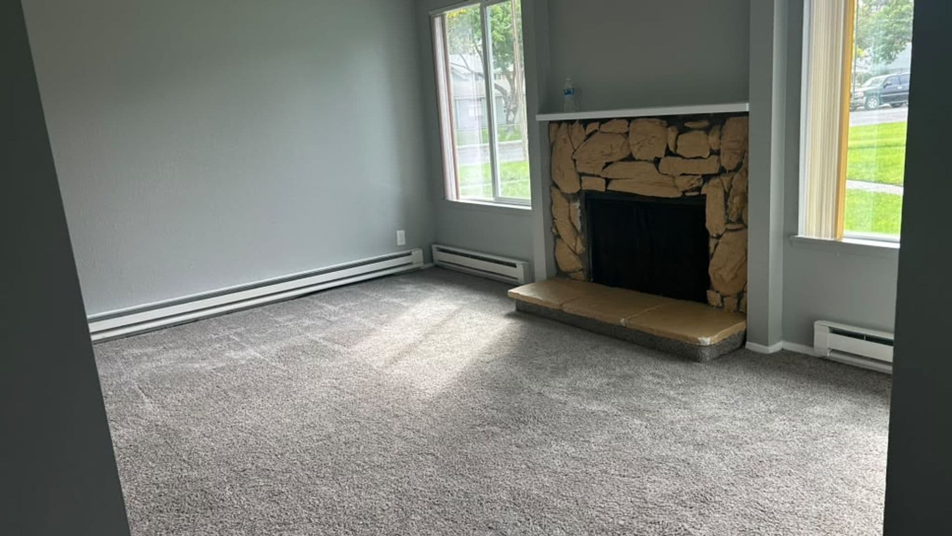 Kennewick Apartment: 1107 West 5th Avenue