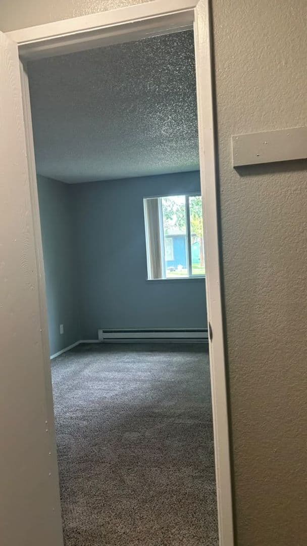 Kennewick Apartment: 1107 West 5th Avenue