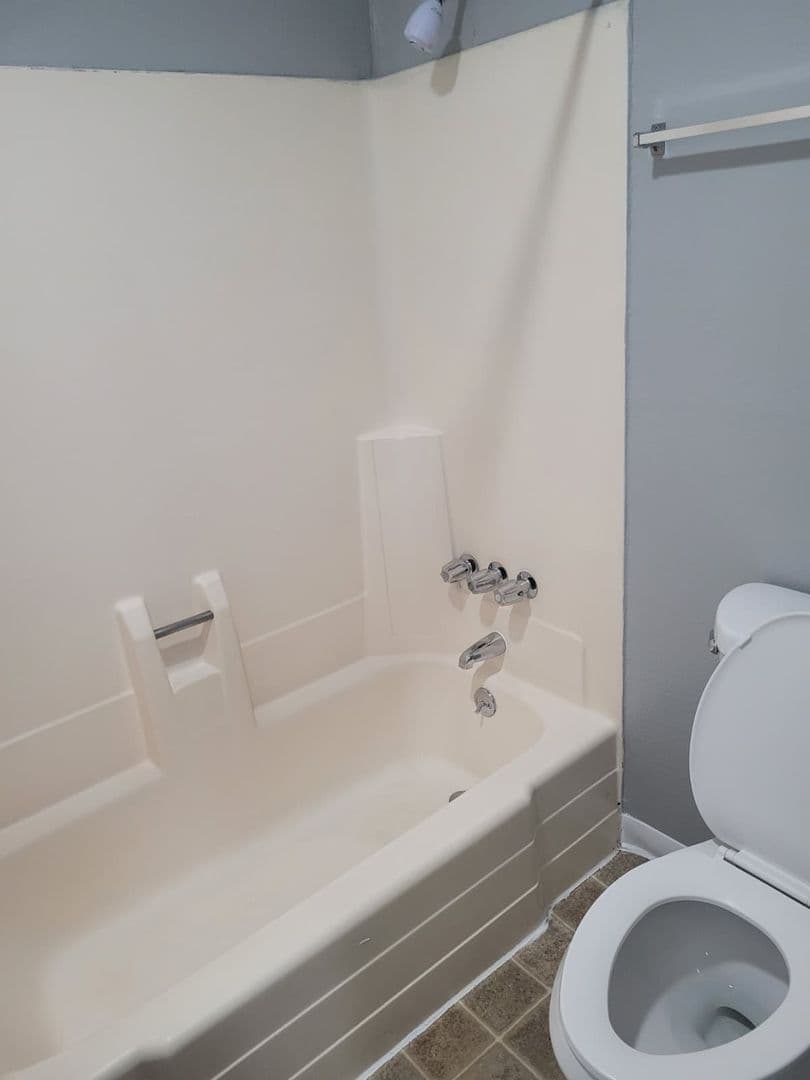 Kennewick Apartment: 505 S. Olympia St