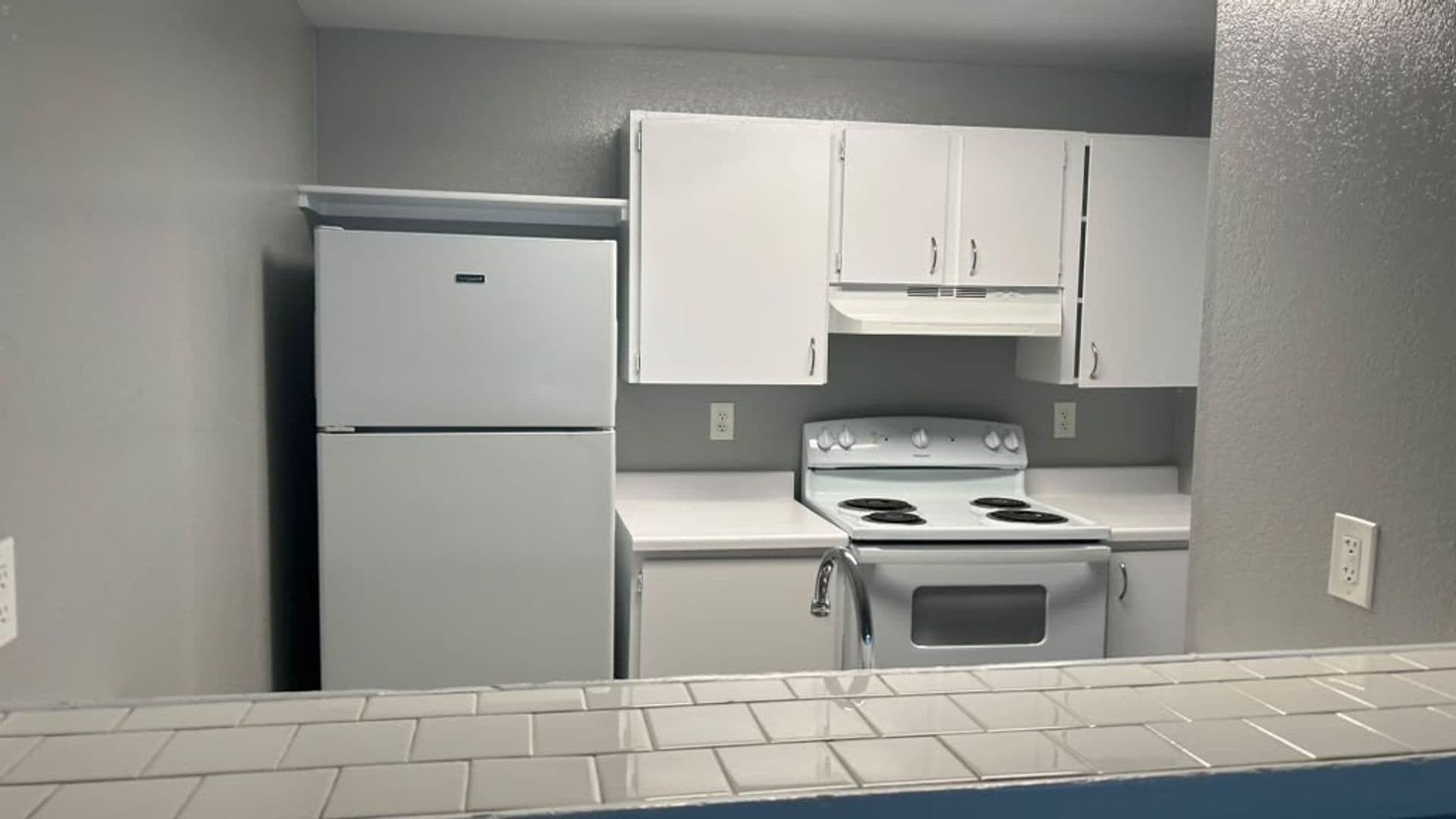 Kennewick Apartment: 1107 West 5th Avenue
