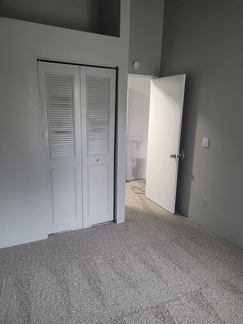 Kennewick Apartment: 505 S. Olympia St