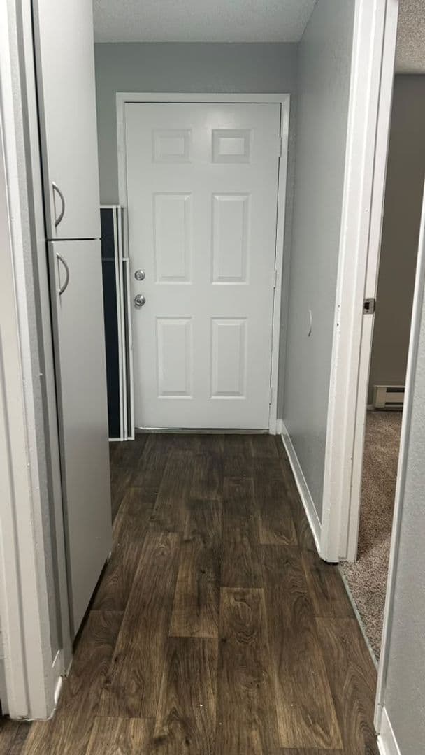 Kennewick Apartment: 1107 West 5th Avenue