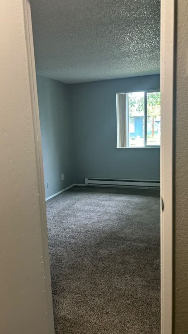 Kennewick Apartment: 1107 West 5th Avenue
